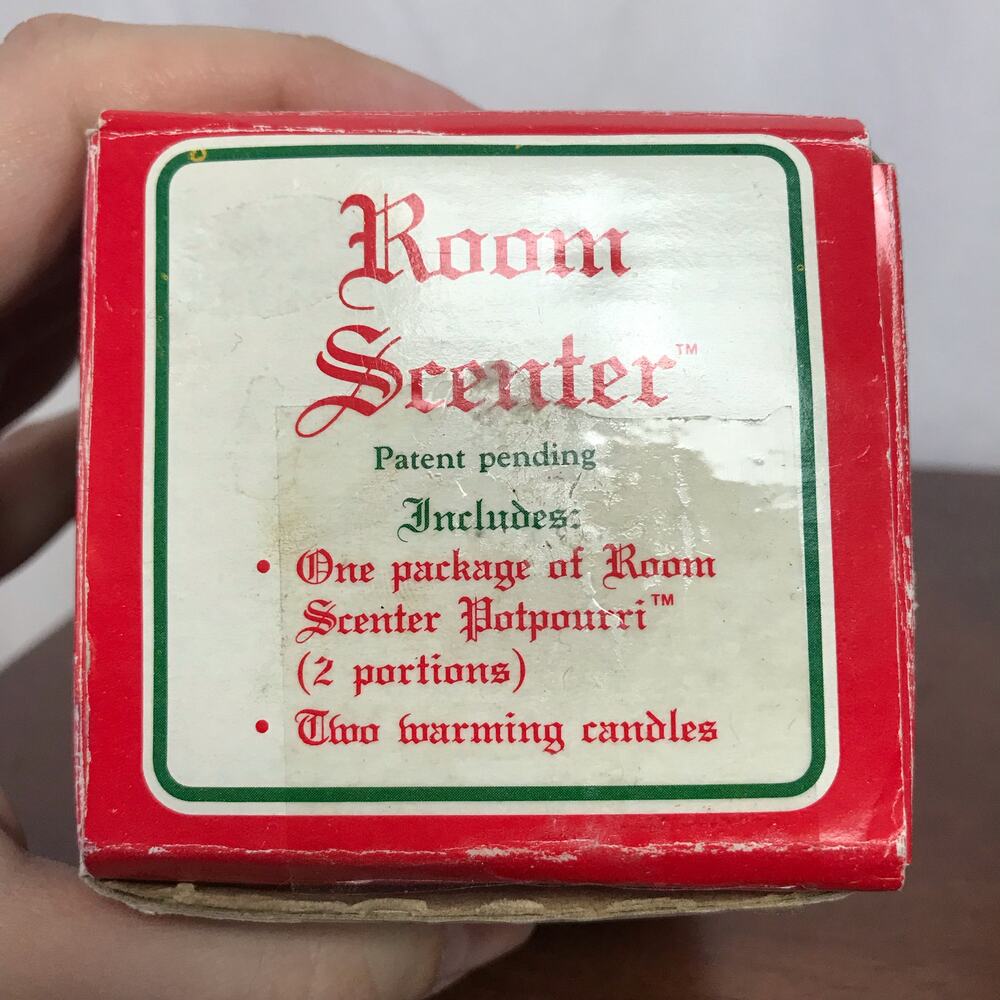 3/$20 Potpourri Press VTG Christmas Villagers Carolers Room Scenter Tea Light - Picture 2 of 10